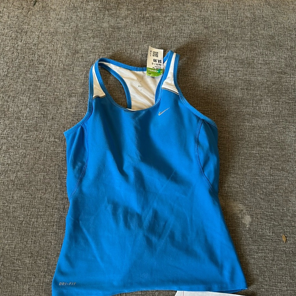 Nike women’s sport top